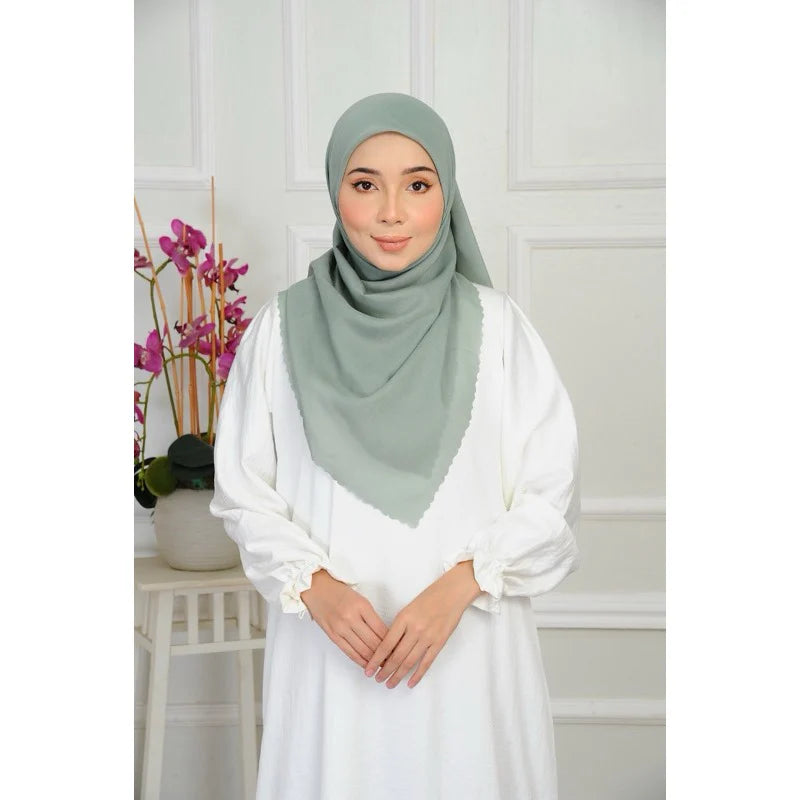 Bawal LaserCut Cotton Plain Bidding 45
