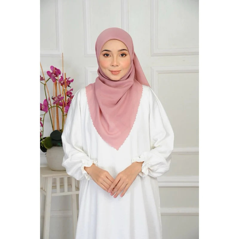 Bawal LaserCut Cotton Plain Bidding 45