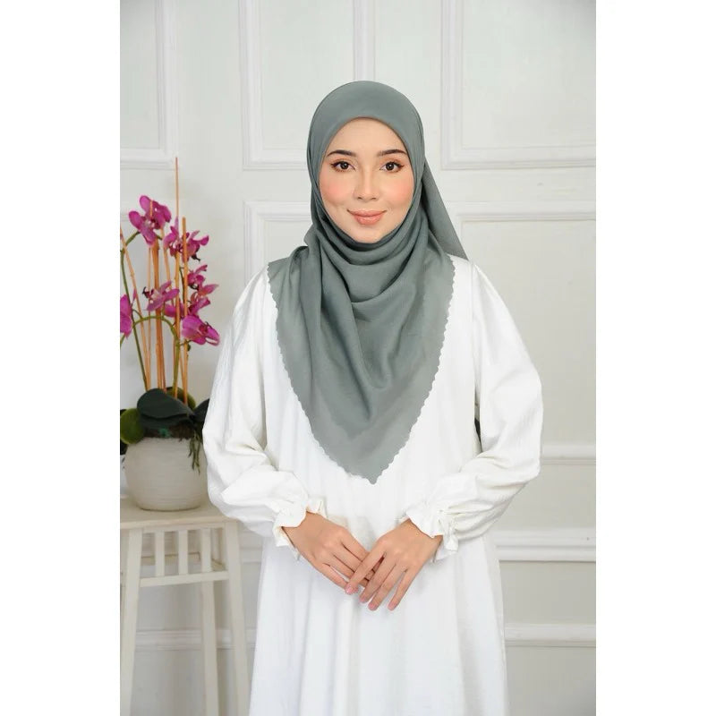 Bawal LaserCut Cotton Plain Bidding 45
